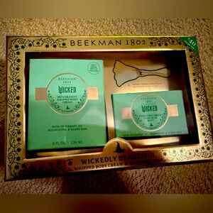 Beekman 1802 rare wicked set Elphaba NWT wicked!